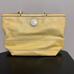 COACH PURSE—Yellow Pocketbook—No. L1020-F15142